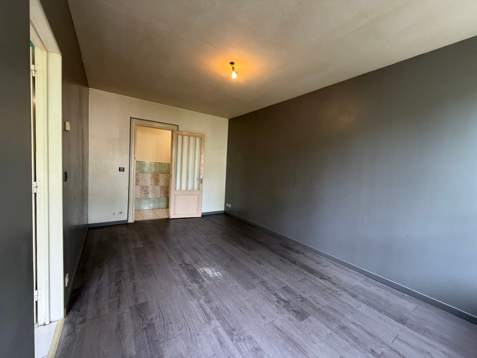 Appartement T3 de 68 m² à rénover — existant — photo 2